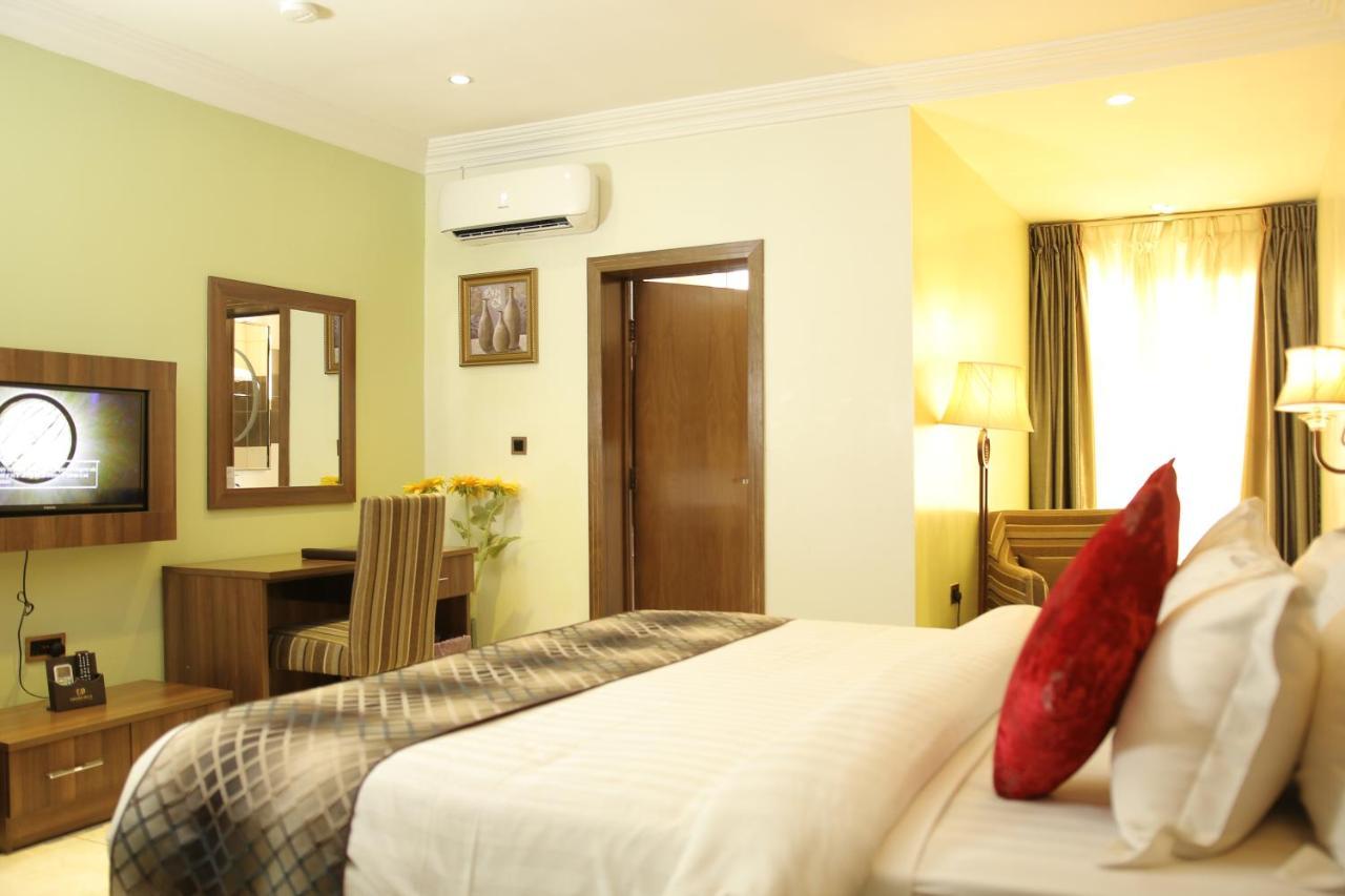 Grand Pela Hotel & Suites Abuja Exterior photo