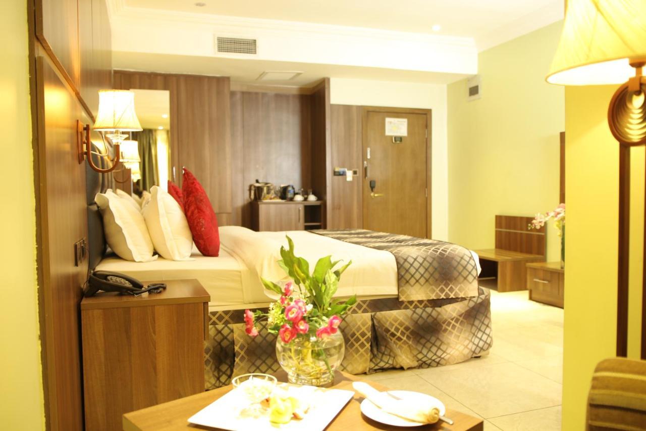Grand Pela Hotel & Suites Abuja Exterior photo