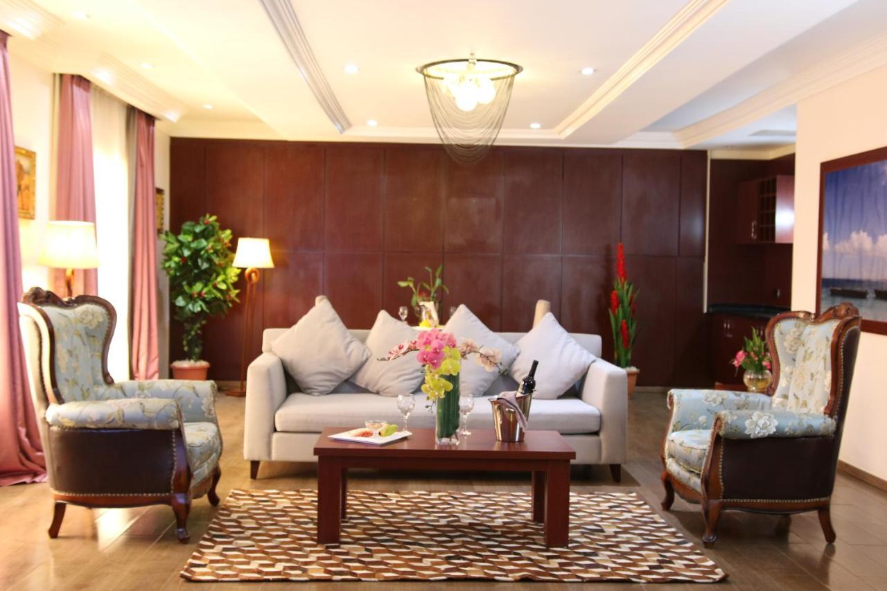 Grand Pela Hotel & Suites Abuja Exterior photo
