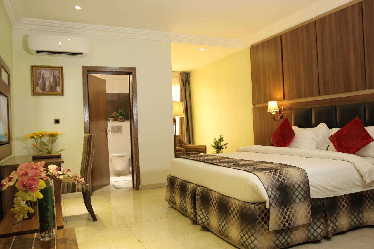 Grand Pela Hotel & Suites Abuja Exterior photo
