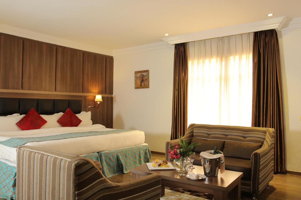Grand Pela Hotel & Suites Abuja Exterior photo