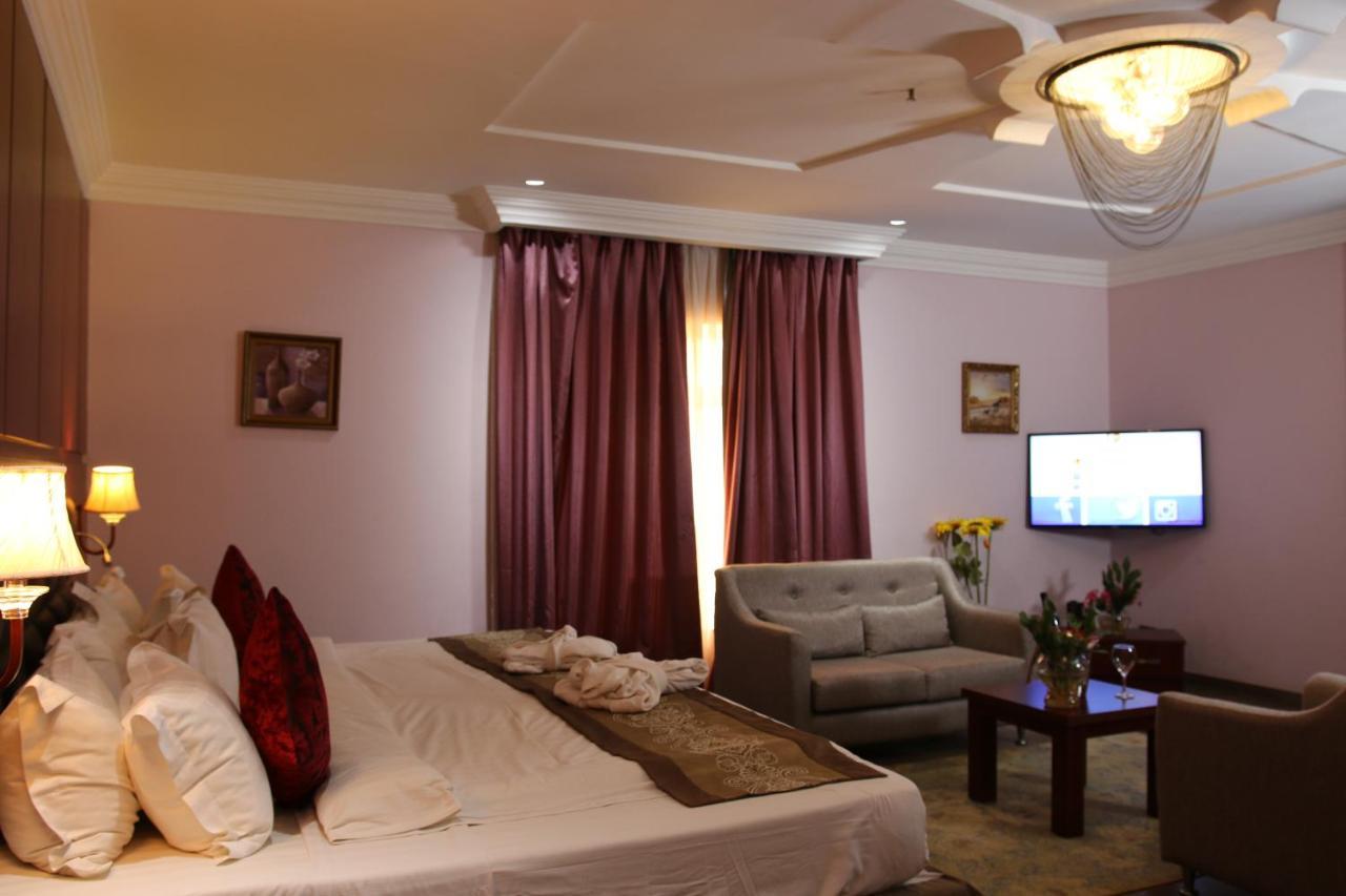 Grand Pela Hotel & Suites Abuja Exterior photo