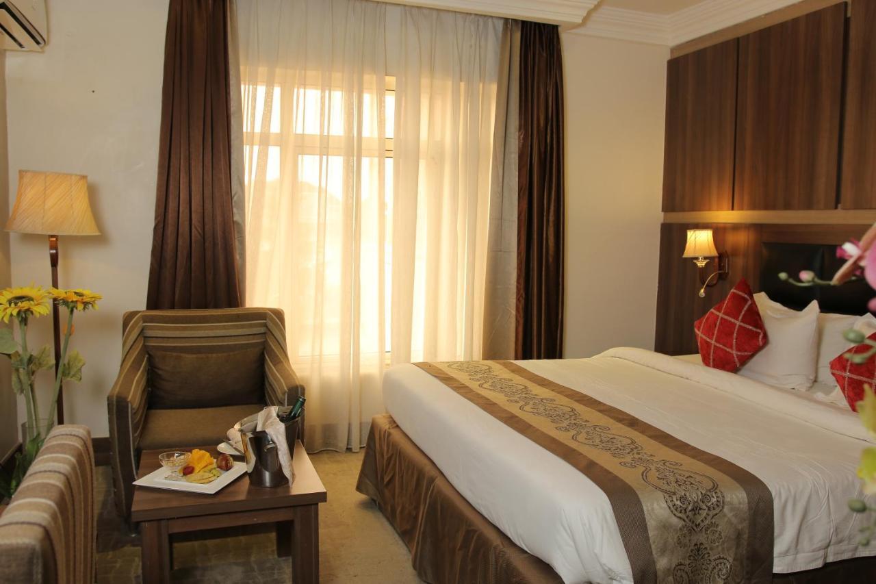 Grand Pela Hotel & Suites Abuja Exterior photo