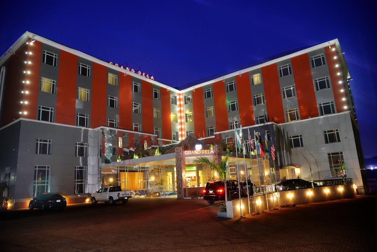 Grand Pela Hotel & Suites Abuja Exterior photo