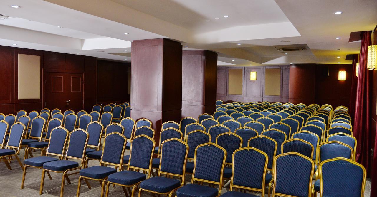 Grand Pela Hotel & Suites Abuja Exterior photo