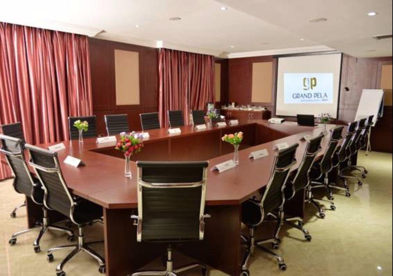 Grand Pela Hotel & Suites Abuja Exterior photo