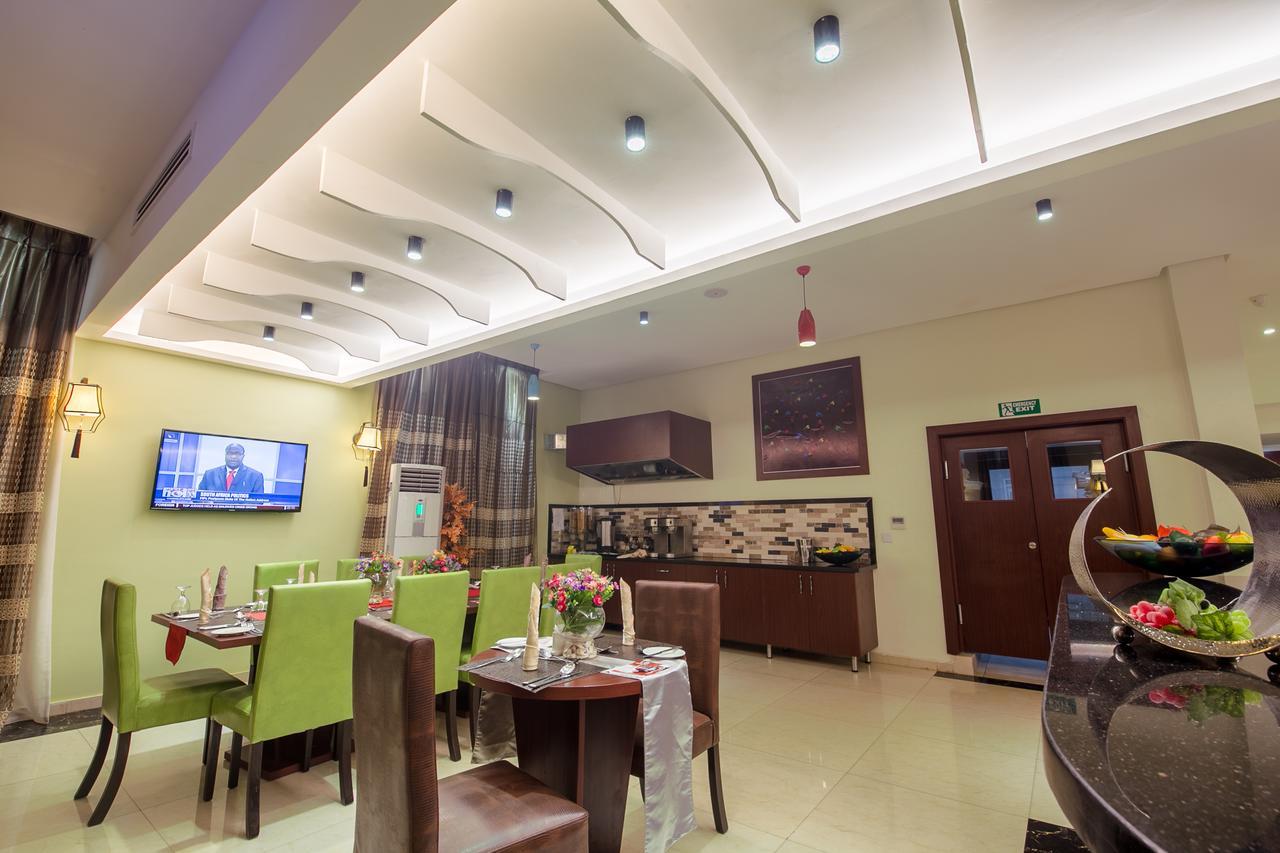 Grand Pela Hotel & Suites Abuja Exterior photo